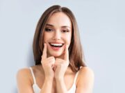 Стоит ли обращать внимание на стоимость услуг при выборе стоматологической клиники