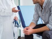 Посещение уролога: что в него входит и когда нужно идти к врачу