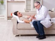 В каких случаях необходима экстренная наркологическая помощь? Как вызвать нарколога на дом?