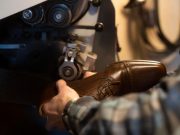 Профессиональный ремонт обуви и сумок: особенности и значение услуги